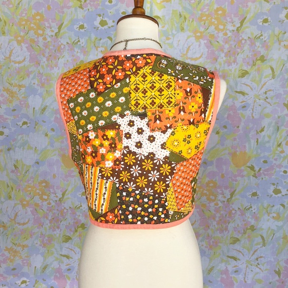 SOLD True Vintage 70s Lace Up Hippie Quilted Vest - Picture 7 of 8